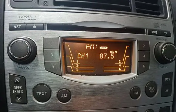 Toyota Verso Radio/CD/DVD/GPS head unit 861200F090