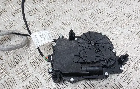 Tailgate/trunk/boot lock/catch/latch