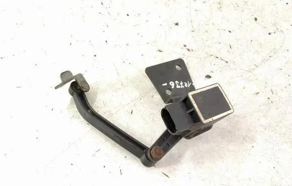 Mercedes-Benz ML W164 Air suspension front height level sensor A0105427717 0105427717