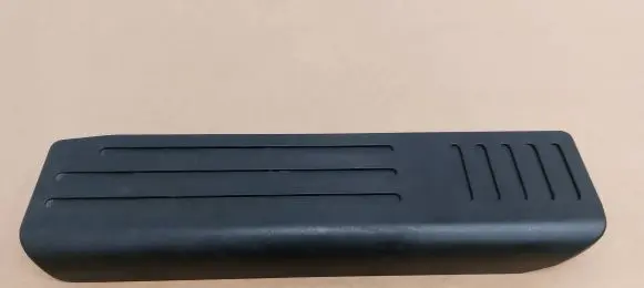 Tesla Model S Foot rest pad/dead pedal 600596800C