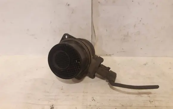 Volkswagen PASSAT B6 Mass air flow meter 074906461B 0281002461