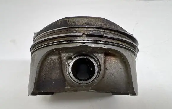 Porsche 911 996 Piston 