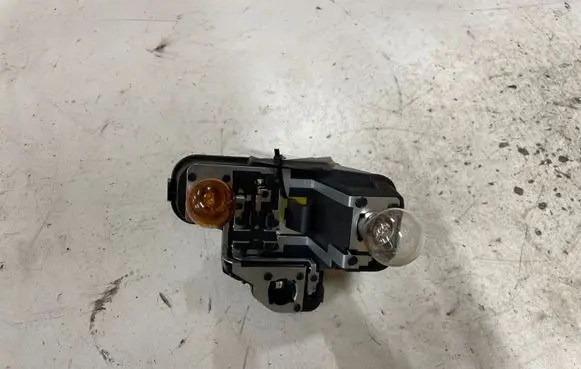 Volvo V40 Tail light bulb cover holder 31299833 21228009