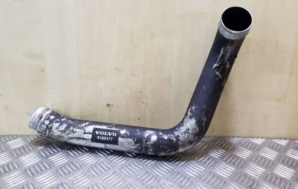 Volvo V70 Intercooler hose/pipe 9186477
