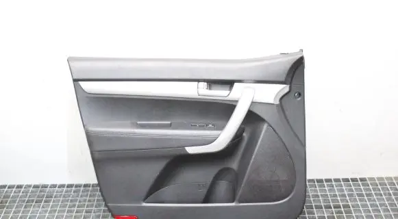 KIA Sorento Front door card panel trim