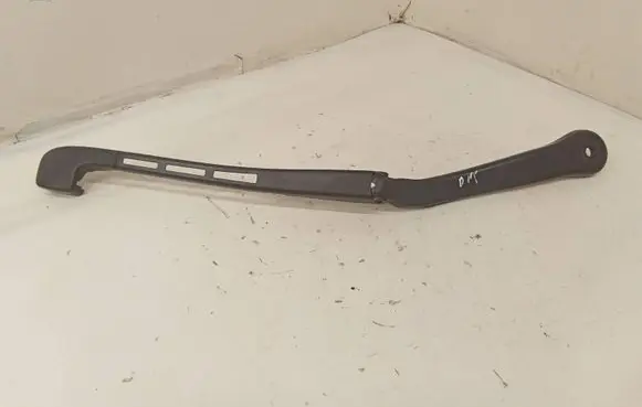 Front wiper blade arm