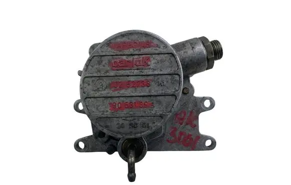 Opel Vectra B Vacuum pump 9053139