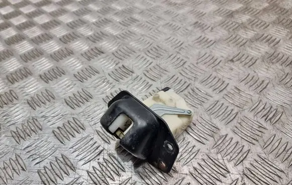 Nissan Note (E11) Loading door lock 