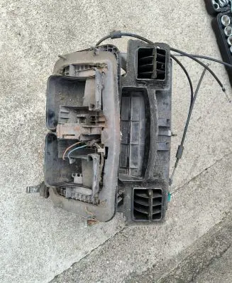 BMW 3 E30 Interior heater climate box assembly housing 
