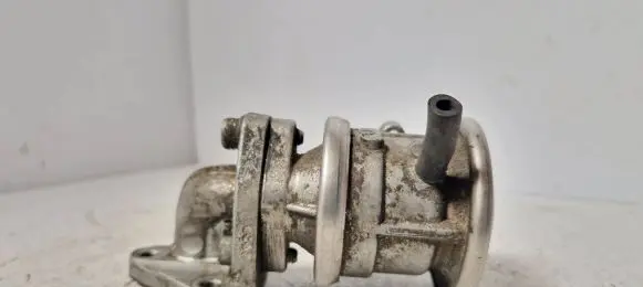 Audi A4 S4 B5 8D EGR valve 078131102