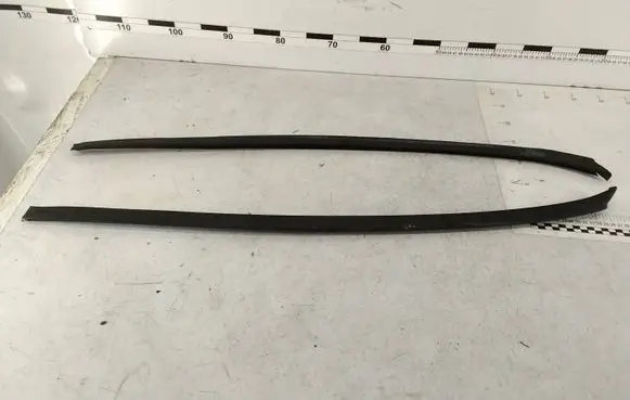 Audi Q7 4L Windshield trim 4L0854328 4L0854327