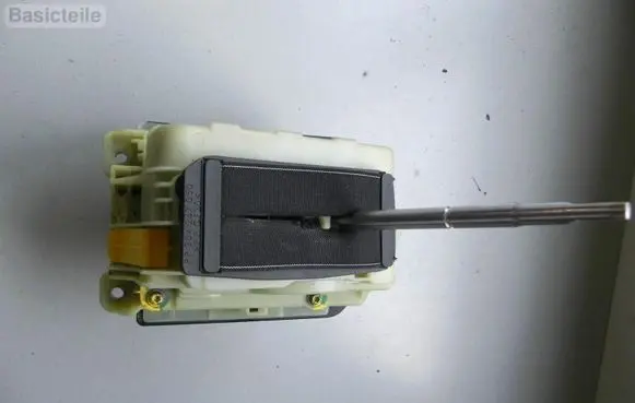 Mercedes-Benz GLK (X204) Gear shifter/selector A2042678024