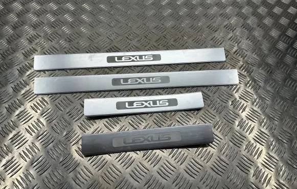 Lexus GS 300 350 430 450H sill trim set (inner) 