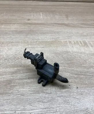 Opel Meriva A Vacuum valve 72244800