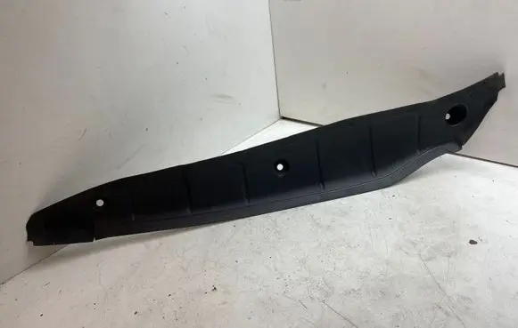 Audi A3 8Y Fender end trim 8Y0821112