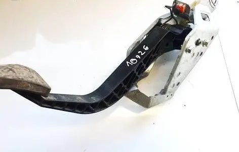 Opel Zafira A Brake pedal 