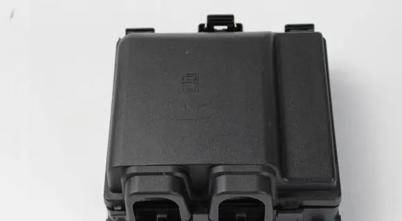Ford Focus Fuse module JX6T-14D068-BD