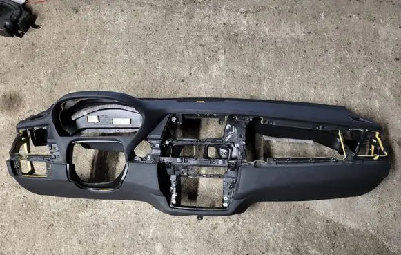 BMW X6 E71 Dashboard 6982419 70W101105 1721314159362