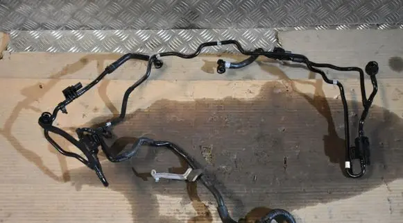 Audi Q8 Engine coolant pipe/hose