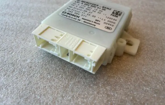 Mercedes-Benz E W212 Parking PDC control unit/module A2049004106 A1729011300 A2049025602