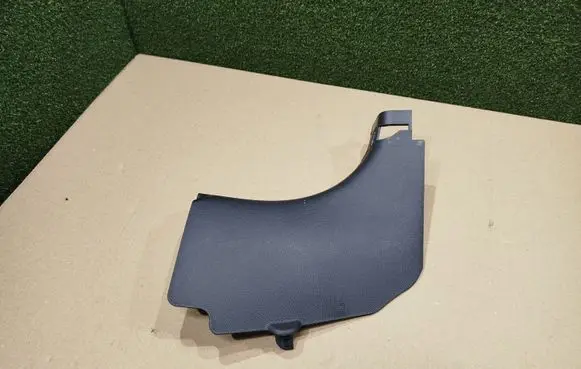 Hyundai i10 Bottom trim 85824B9000