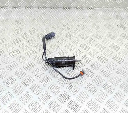 Tesla Model 3 Windscreen/windshield washer pump 111016400B