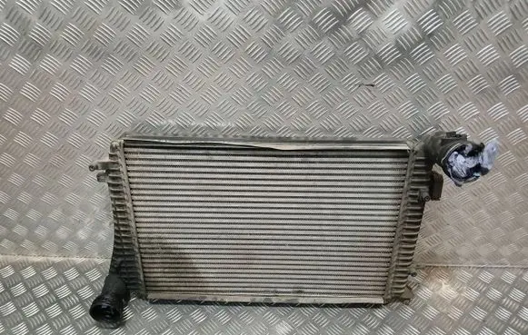 Volkswagen Caddy Intercooler radiator