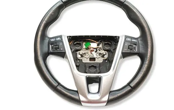 Volvo V40 Steering wheel P31250592 34110217A 021213650191