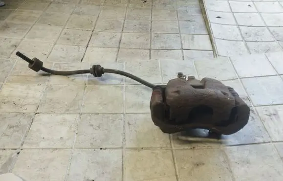 Fiat Doblo Front brake caliper