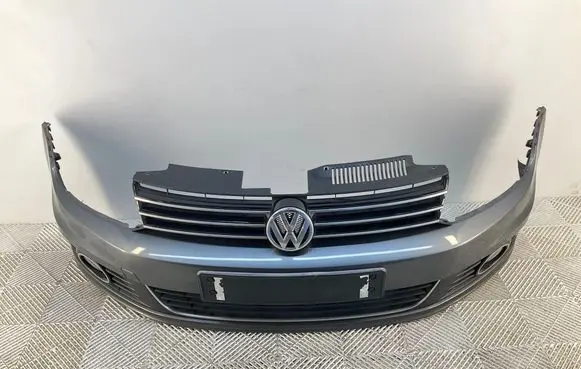 Volkswagen Eos Front bumper 1Q0807221E