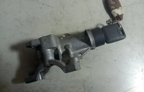 Audi A4 S4 B5 8D Steering wheel axle 4D0905851A