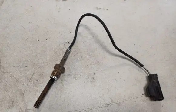 Volvo V70 Exhaust gas temperature sensor 30713739A