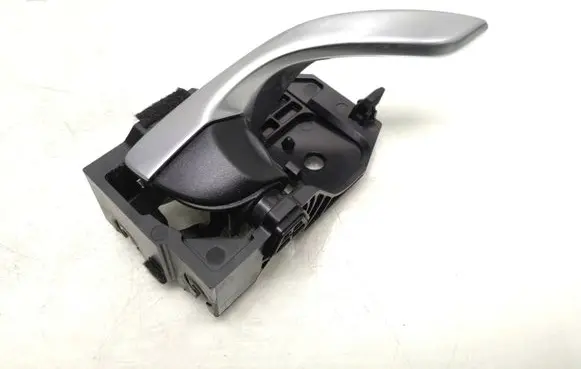 Mazda 6 Front door interior handle T8314