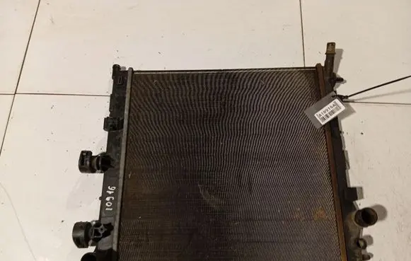 Peugeot 207 Coolant radiator