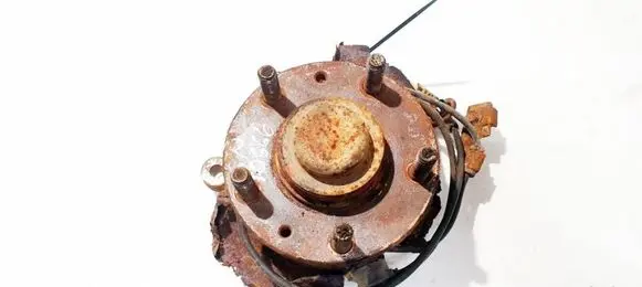 Mazda 6 Rear wheel hub