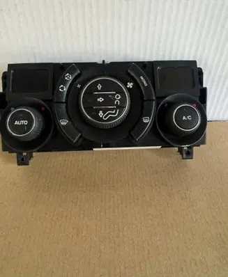 Peugeot 3008 I Climate control unit 96738322XT V89680045FD51