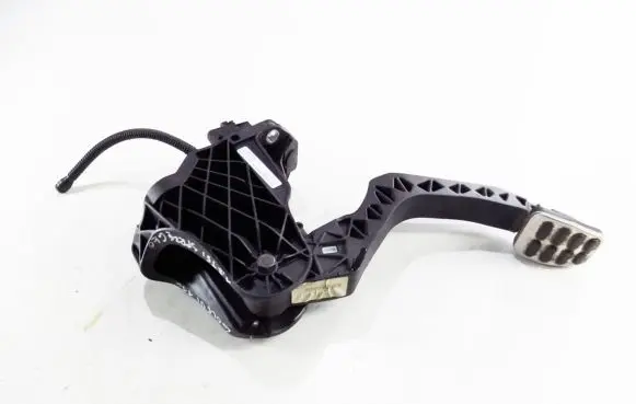 Clutch pedal