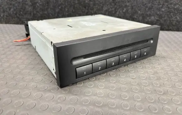 Mercedes-Benz E W211 CD/DVD changer A2118275542