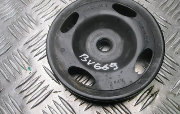 Volkswagen Golf V Crankshaft pulley 03D105255D BV669