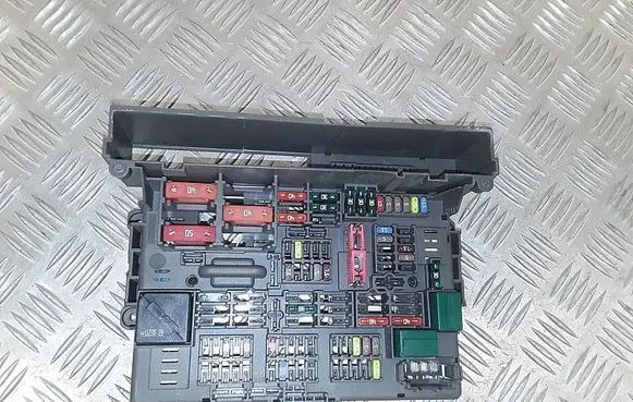 BMW X1 E84 Fuse module 911944605