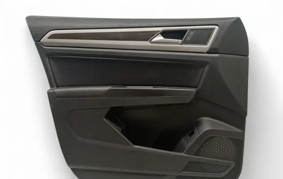 Volkswagen Atlas Front door card panel trim 3CN867011F