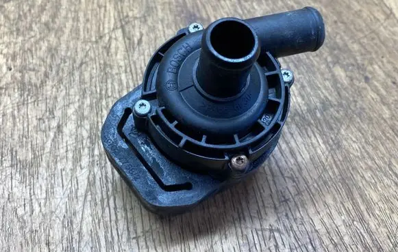 Mercedes-Benz GLE (W166 - C292) Electric auxiliary coolant/water pump A2118350028 3130591163