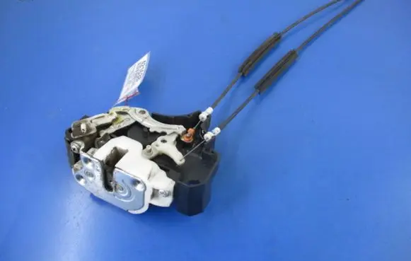Mitsubishi Colt CZ3 Rear door lock