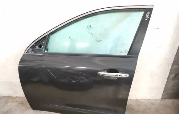 KIA Niro Front door