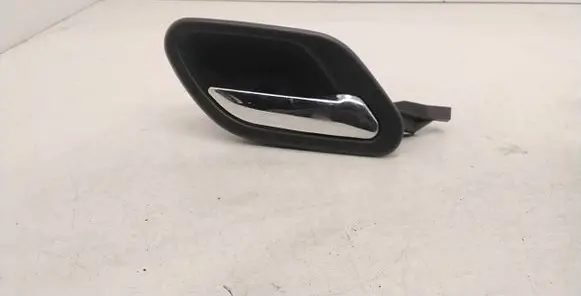 BMW 5 E39 Front door interior handle 8226050