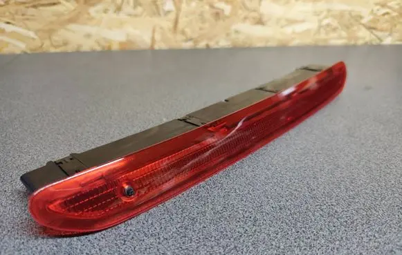 Volkswagen Tiguan Third/center stoplight 5G0945087B