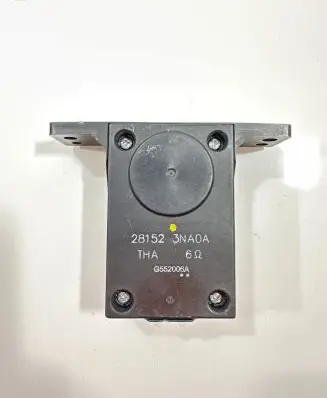 Nissan Leaf I (ZE0) Horn signal 281523NA0A G552006A