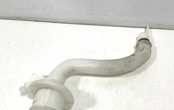 Volvo XC90 Window washer liquid tank fill tube 31349387