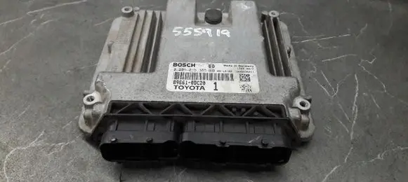 Toyota Yaris Engine control unit/module ECU 0281015385