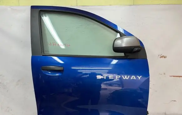 Dacia Lodgy Front door
